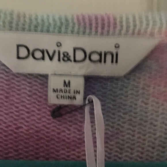 Gorgeous Rainbow Tie Dye Top! - Picture 3 of 3